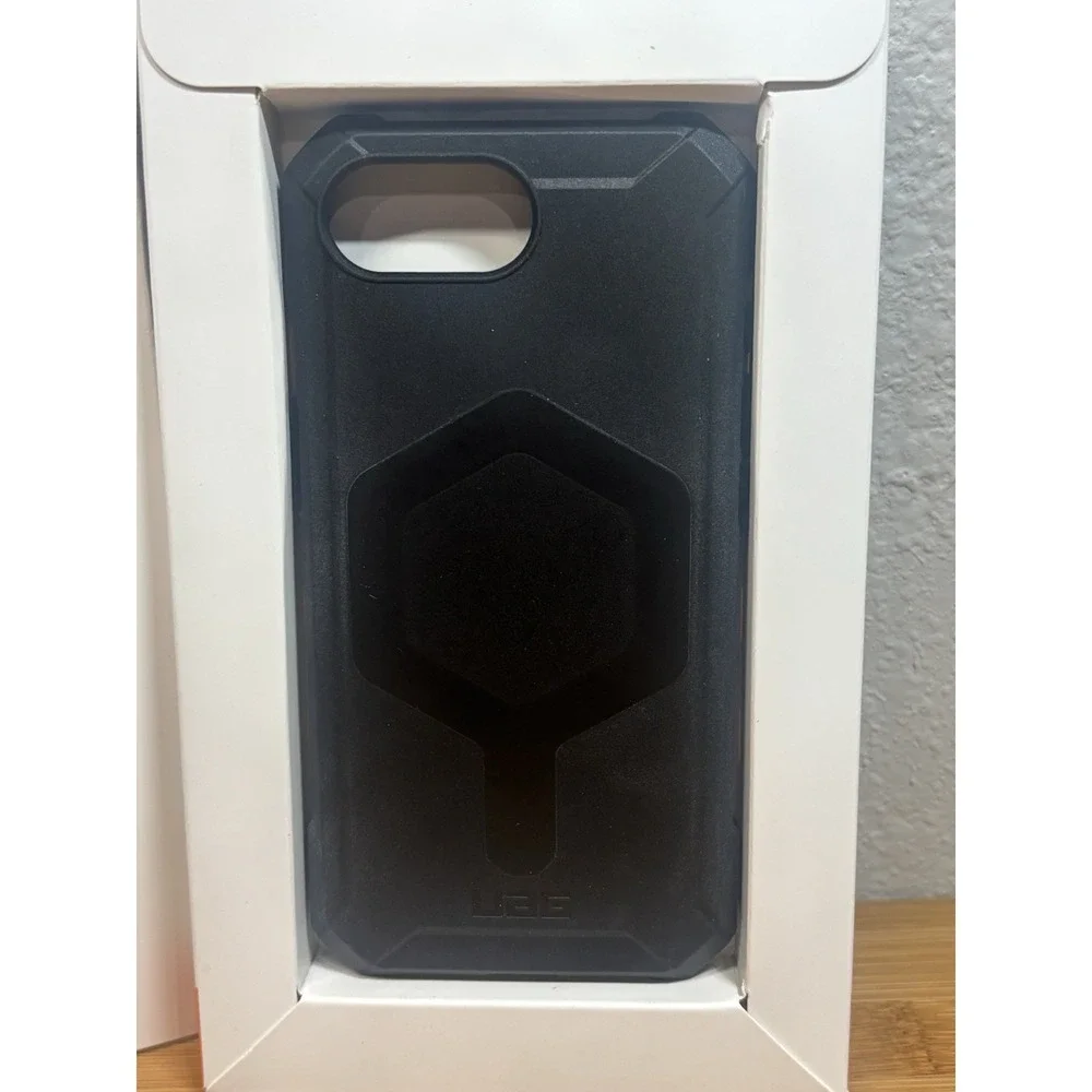 UAG iPhone 16e Case Essential Armor - Military Grade Drop - Black - Open Box‎